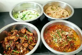 女厨师炒员工餐，四道拿手菜，好吃又下饭，上桌秒光视频封面