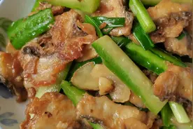 丝瓜炒鱼片外酥里嫩！鱼片炒不烂