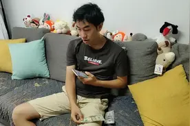 跟念佛老公去换钱，看看现在一百美金能换多少人民币