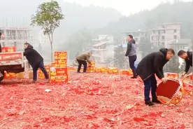湖南农村乔迁大别墅，鞭炮放了一车又一车，有钱任性视频封面