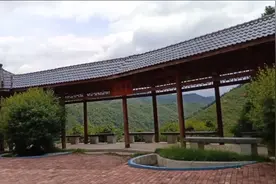 悠悠清凉的黄洞月湾景区一一一月湾观景亭视频封面