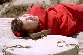 愚昧残酷的求雨祭典仪式 乡民们要把两位姑娘作为祭品投入黄河中视频封面