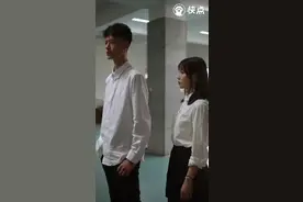 快点APP上搜索我的同桌有超能力2。视频封面