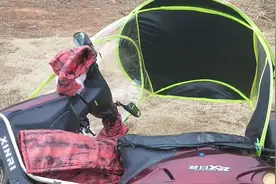 妹子怀孕六个月骑电动车，路上出现意外，差点就酿成大祸了视频封面