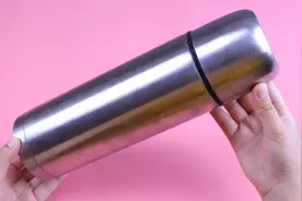 保温杯太深没法洗？教你一招，不用任何洗涤剂，细菌茶垢全搞定视频封面