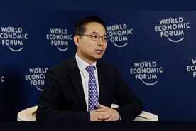 【财新对话】远景集团张雷：打造一个能源世界的“机器社交网络”视频封面