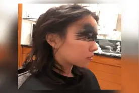 22岁窦靖童晒近照 眉眼全部涂黑模仿天后王菲昔日造型 个性十足视频封面