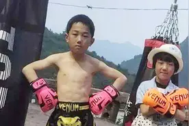 贵州天才拳童兄妹首战上海，全部胜利视频封面