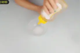 牙膏搭配蜂蜜来敷脸，祛斑效果看的见，赶紧回家试试