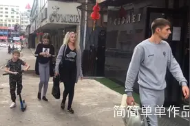 中俄边境绥芬河，经常有俄罗斯人来购物，这里人都能说上几句俄语