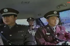打黑风暴：排查作案用夏利车，锁定黄东被枪杀案嫌疑人许也视频封面