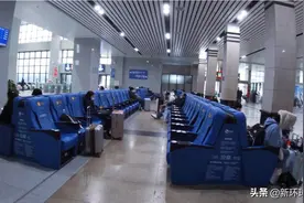 今天下午5点，桂林市中心的桂林火车站，现场太出人意料视频封面