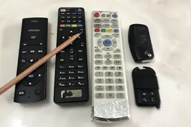 今天才知道，遥控器按键失灵先别扔了，一个小方法自己就修好视频封面