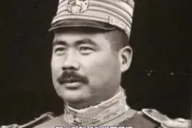 孙殿英死后，儿子上交家中全部古玩字画，一句话评论父亲视频封面
