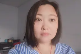 大早上爬起来煮早餐吃了，红薯配鸡蛋，那可是绝配，视频封面