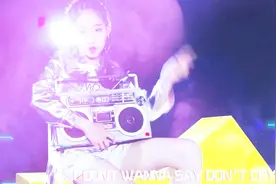 王嘉榕最新MV《Don’t  cry》