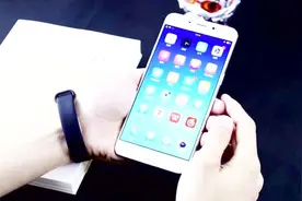 手机打电话音量太小？只需打开这个开关，声音瞬间放大几倍视频封面