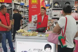 实拍商场销售员一天的工作，枯燥乏味视频封面