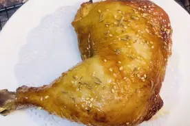 两分钟教你做手枪大鸡腿  非油炸  保证你 一口接一口停不下来