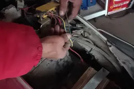 电动车行驶过程中不走，推着费劲在路上如何进行排除，师傅教给你视频封面