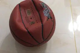 如何给篮球充气