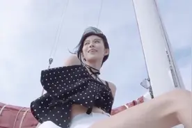 《绿色》热度下降，这首《心如止水》又刷屏网络，听前奏就爱上了