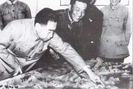 1963：香港面临供水危机，周总理指示无私援助，解了香港燃眉之急视频封面