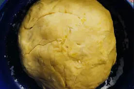 野钓：红薯这样自制成钓饵，再大的鲫鱼也扛不住诱惑视频封面