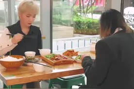 打包别人的“剩菜”视频封面