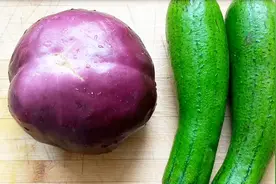 茄子加丝瓜学会这样做，再也不想吃肉了，味美汁浓，比吃肉香多了