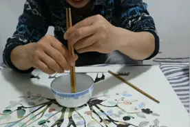 民间驱邪秘术“立筷子”真有那么玄吗？看完视频你就知道了视频封面