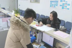 高校考驾照补贴500元钱 同学称“一箭双雕”