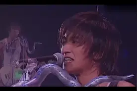 《只要为你多活一天》谢霆锋2000香港viva liev演唱会视频封面