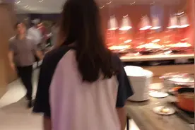 五星级的早餐服务，经济型的价格，铜锣湾这家酒店超赞视频封面