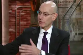 肖华要把常规赛82场改为58场？球迷直呼：停手吧，别再摧残NBA了视频封面