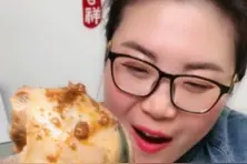 传说中的龙王三太子就是他视频封面