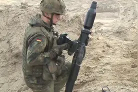 德国人教库尔德人用铁拳3反坦克火箭筒,世界缺不了北约这群搅屎棍视频封面