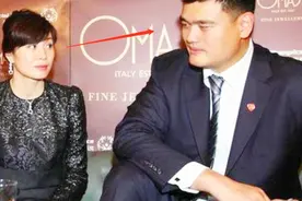 姚明女儿是美国籍被质疑不爱国，他回应了1句话，记者直接住嘴了视频封面
