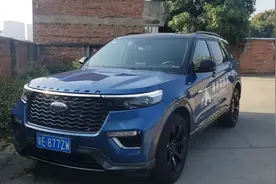 全新探险者的儿童安全锁在哪里设置