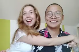 和我的德国女友Sarah总算结束了异国，可仍是异地视频封面