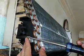 空调内机异响，可能是风轮这里故障，老师傅教你不花钱就能修好视频封面