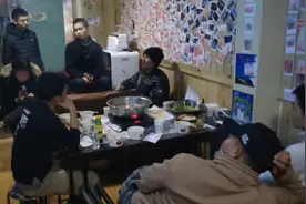 拉萨市那么繁华，尕兄弟为什么偏偏住进了青旅，畅所欲言是真的香视频封面