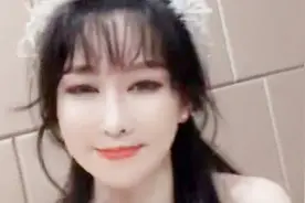 萨顶顶近照曝光“大变脸”！疑似整容变网红，观众认不出她视频封面