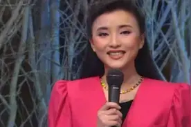 杨澜的青涩，有些让人羡慕视频封面