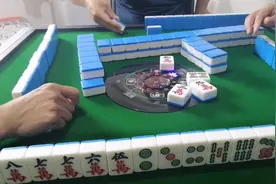 西安麻将：你见过这样打麻将的吗？明明是推倒胡，三家点炮却不胡