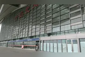 今天我从青岛北站坐车去云南西双版纳景洪市，再到老挝