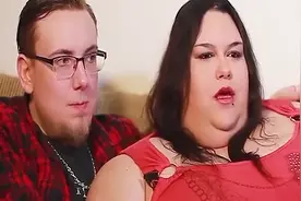 世界上最胖的女人，39岁体重1400斤，22岁男友却爱不释手视频封面