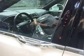 林肯大陆开门的仪式感和安全感