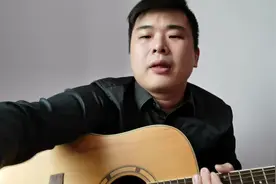 你还单身吗？一把吉他让你成为撩妹撩汉高手，想了解的看过来。