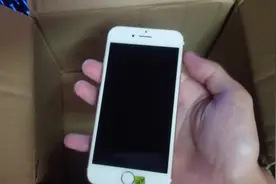 小伙千元入手128G日版iPhone7，想不到没过几天就翻车了！视频封面